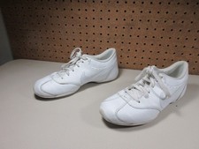 Nike womens solid white Cheer
