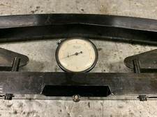 36" Two Footed Twist Level Gauge - Mercer DTI Gauge - 0.01" Graduation