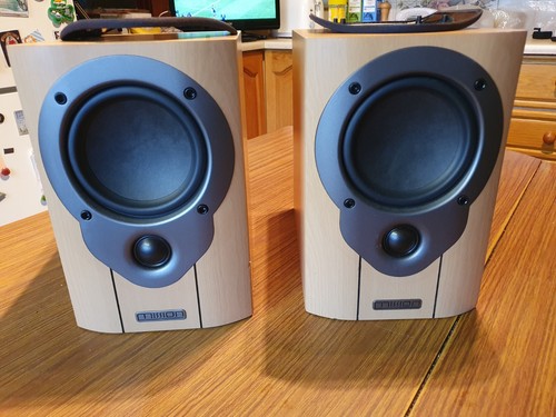 Pair mission m31i - m31i, bookshelf