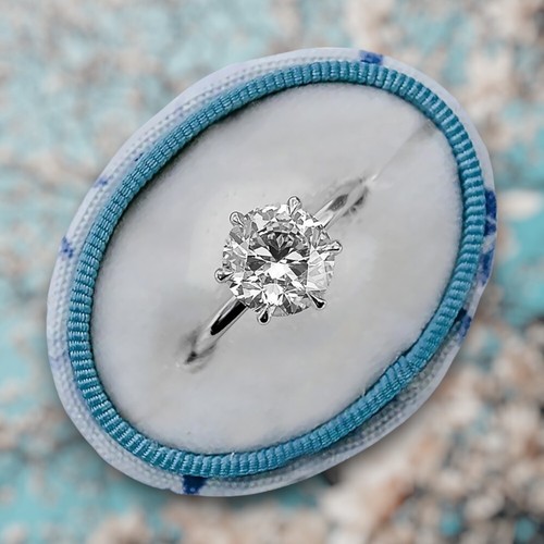 Round cut diamond wedding - cut,