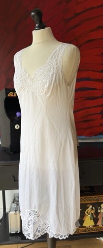 Vintage oranyl white - white, slip