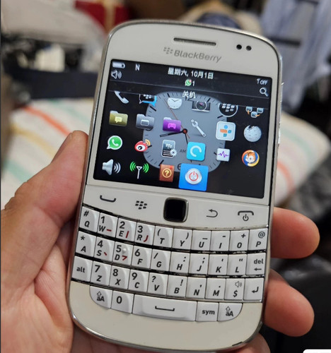 Blackberry bold 9900 gb - bold,