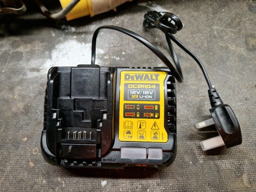 Dewalt fast battery charger - dewalt,