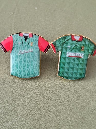 Glentoran kit pin badges - pin,