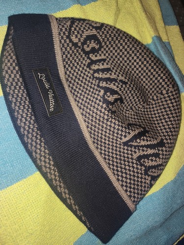 Louis vuitton signature - louis, logo