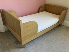 Mamas and Papas Premium Pembroke Cot Bed Solid Oak + Fittings + Mattress incl