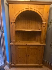 Vintage corner display