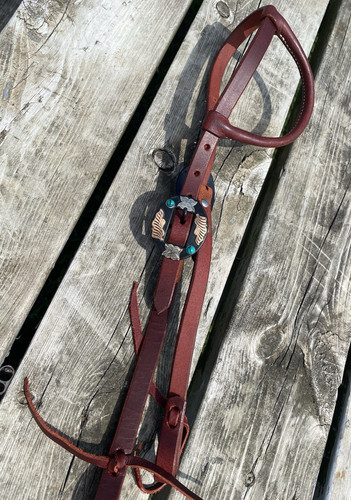 Made cob burgundy harness - us,