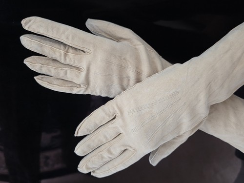 Vintage suede gloves good - vintage,