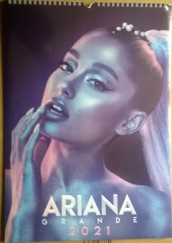 Ariana grande 2021 wall - grande,