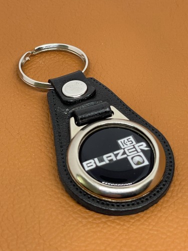 Black leather keychain - k5,
