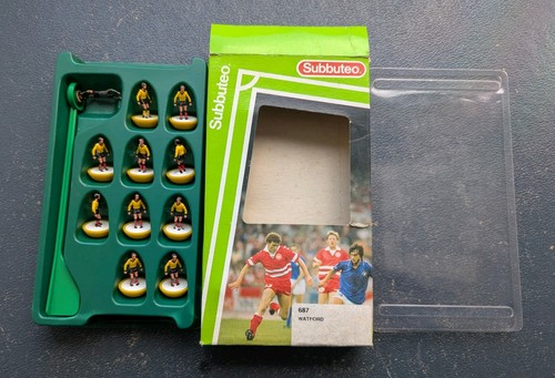 Subbuteo lightweight ref - , 687