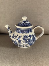Churchill Blue Willow Ceramic Pottery Teapot In Excellent Condition