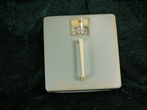Vintage bathroom scales - , by