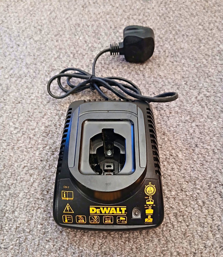 Dewalt de9118 battery charger - de9118,