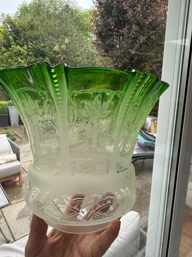 Antique green wavy top - green,