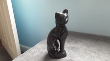 UNMARKED CERAMIC BLACK SEATED CAT ORNAMENT