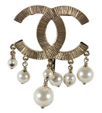 CHANEL 11P Gold Tone Metal