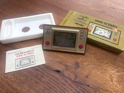 Nintendo game watch - game, &