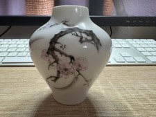 Porcelain Mini Vase Okura Good