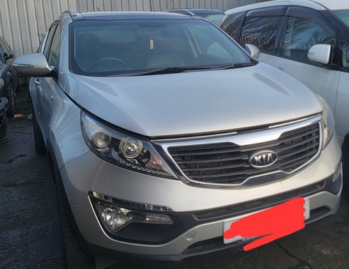 Kia sportage breaking - kia,