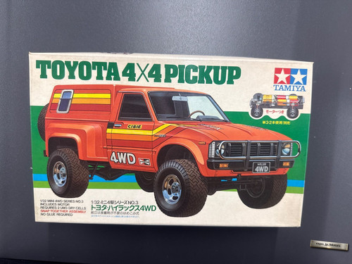 Tamiya toyota hilux - tamiya,