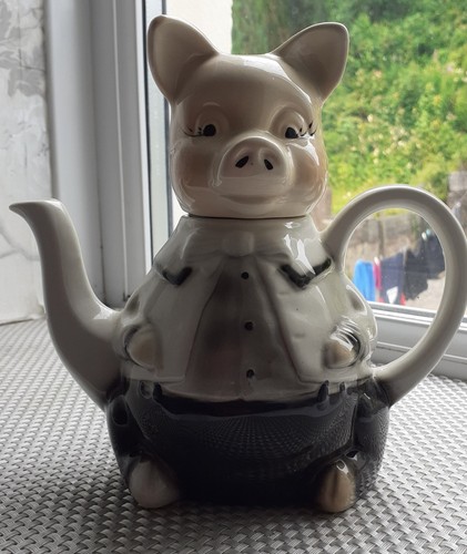 Vintage master piggy teapot - vintage,