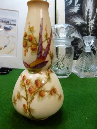 Crown ducal bud - bud, a
