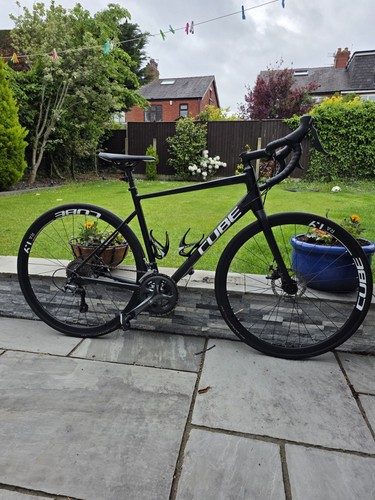 Cube attain road bike - road,