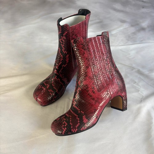 Rare red python tabi - *rare*,