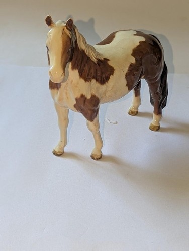 Beswick model pinto pony - a,