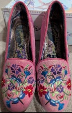 STUNNING IRREGULAR CHOICE