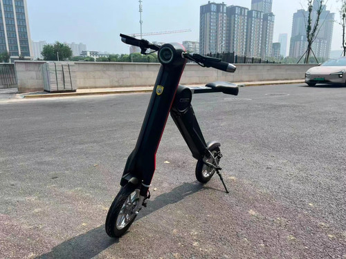Foldable electric scooter with
