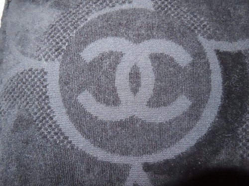 Authentic chanel oversized - authentic,