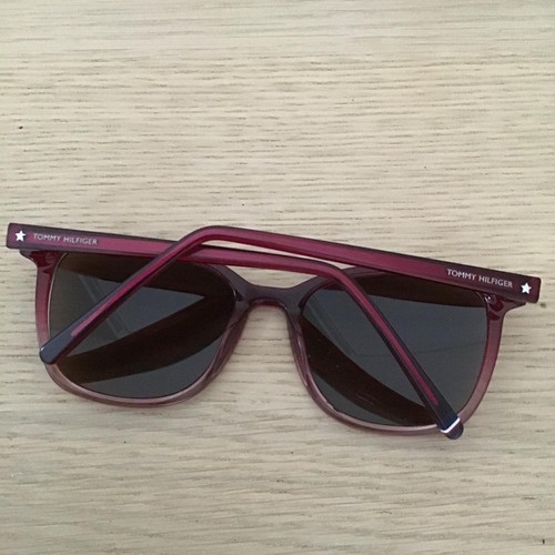 Tommy hilfiger burgundy - tommy,