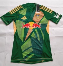 BNWT LEEDS UNITED 2025 RED