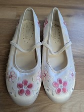 White & Pink Embroidered Flat Bridesmaid  Shoes Older Girls Size 1 New & Unworn