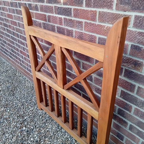 Hardwood gate timber wooden - timber,