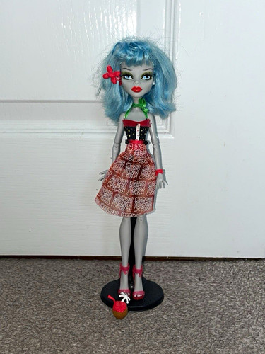 Monster high ghoulia - monster,
