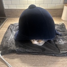 Charles Owen H2000 Riding Hat 7 1/8 58 Navy Blue Brand New With Bag And Booklet