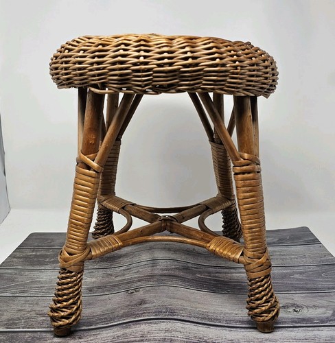 Vtg woven wicker - woven, plant