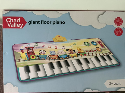 Chad valley giant - chad, piano
