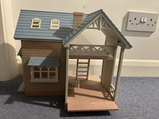 Sylvanian Families Riverside Lodge