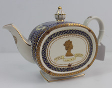 James Sadler ERll Golden Jubilee Teapot  (1002)*
