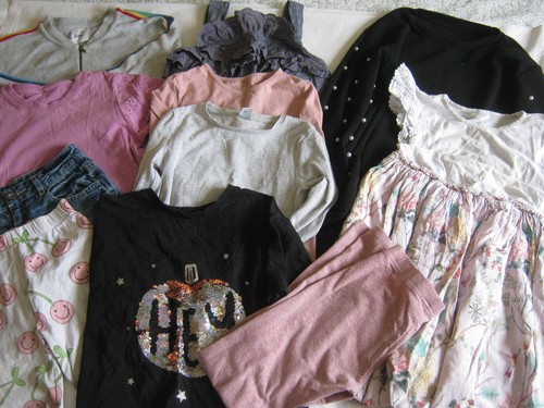 Girl clothes bundle age - clothes,