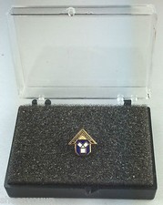 Masonic Past Masters Gold