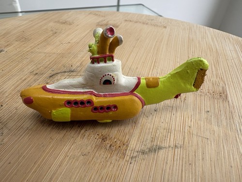 Beetles yellow submarine - yellow,