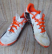 BOYS: FOOTBALL BOOTS: ADIDAS: 5.5: USED