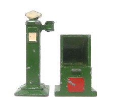 VINTAGE KAY / TAYLOR & BARRETT DIECAST OIL PUMP CABINET & PETROL PUMP