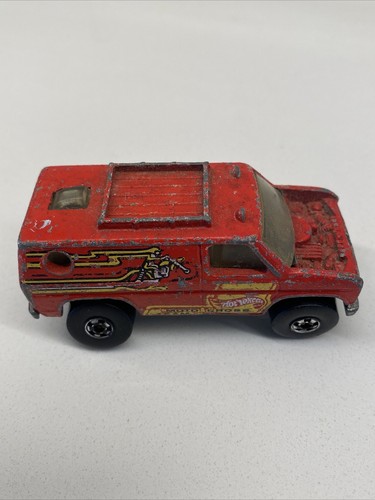 Vintage hot wheels scene - hot,